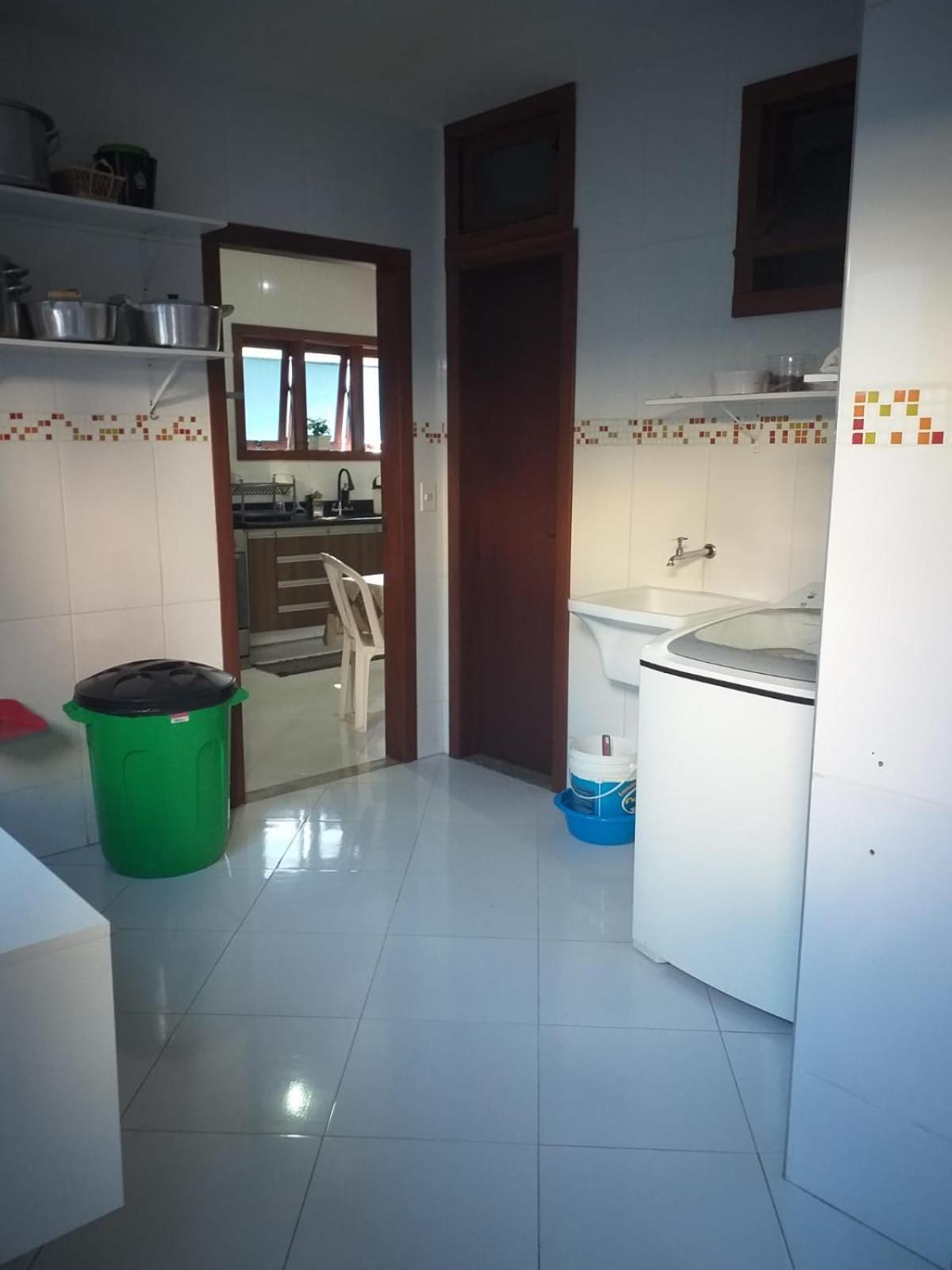 Linda Casa Com Piscina Em Interlagos Vila Velha Es Villa Dış mekan fotoğraf