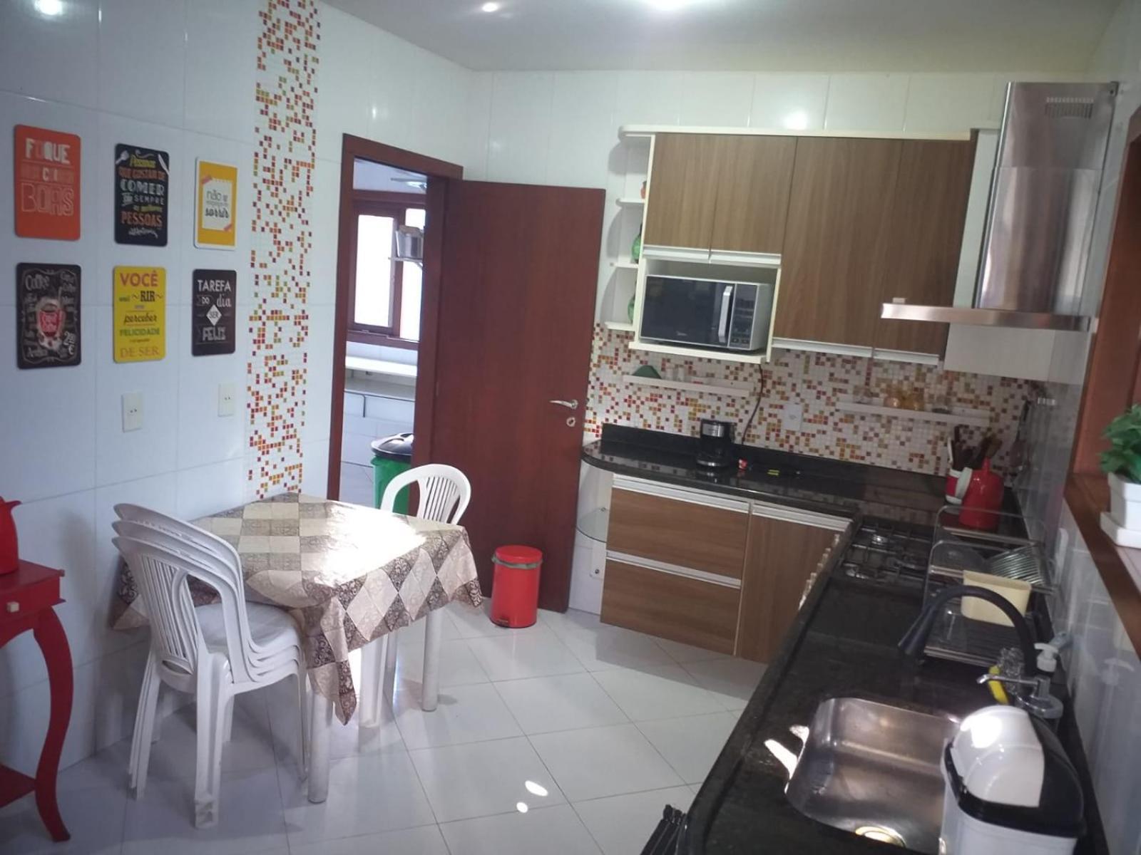 Linda Casa Com Piscina Em Interlagos Vila Velha Es Villa Dış mekan fotoğraf