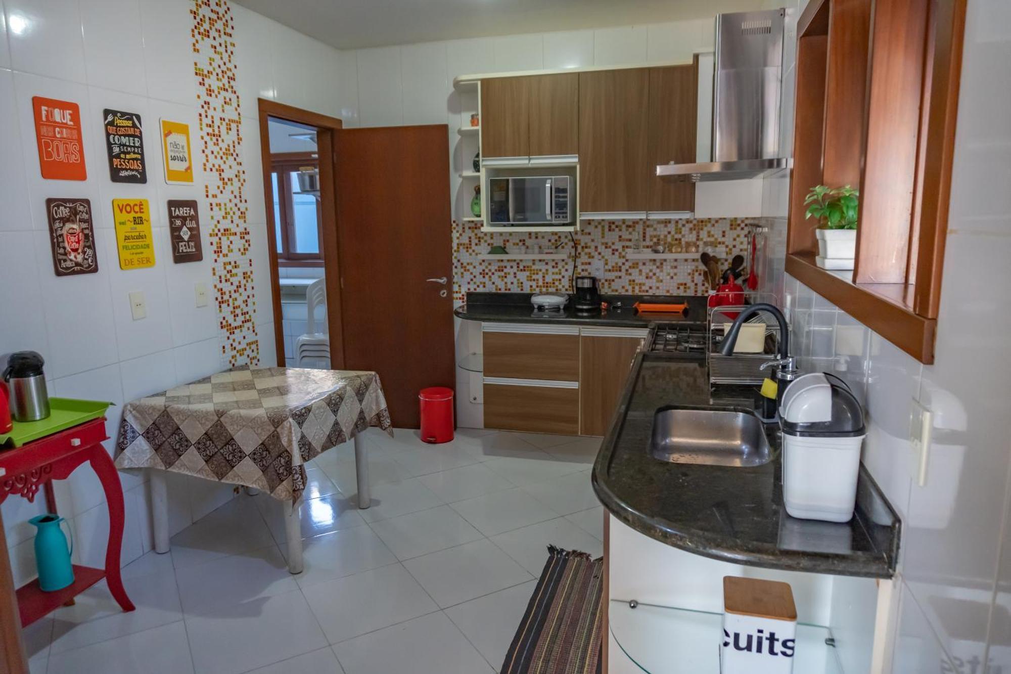 Linda Casa Com Piscina Em Interlagos Vila Velha Es Villa Dış mekan fotoğraf